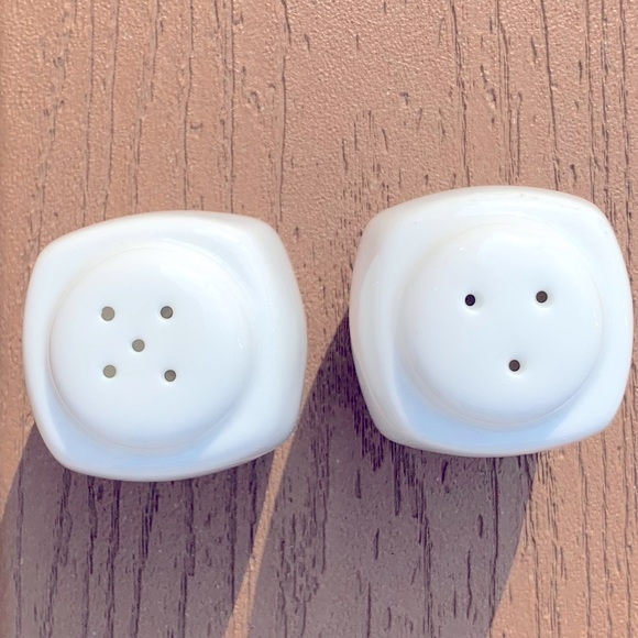 🆕PAMPERED CHEF PORCELAIN SALT & PEPPER #3112 NWT! - Picture 4 of 8